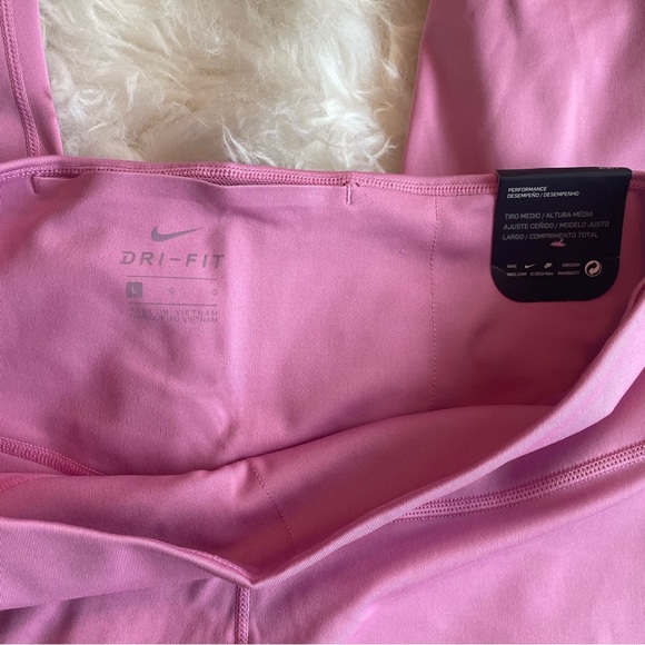 NWT. Nike One Luxe Tight fit leggings, mid-rise. Bubblegum pink. Dri-fit tech. - Picture 5 of 7